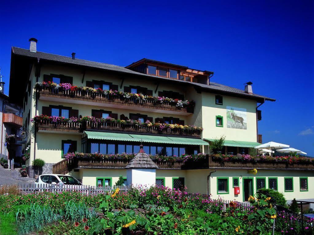 Hotel & Gasthof Zum Hirschen San Genesio Atesino Buitenkant foto